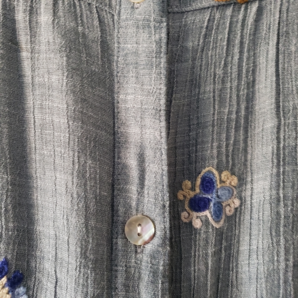 Anthro Fig and Flower Dusty Grey Blue Embroidered Collar Cottagecore Top #31 - Picture 8 of 9